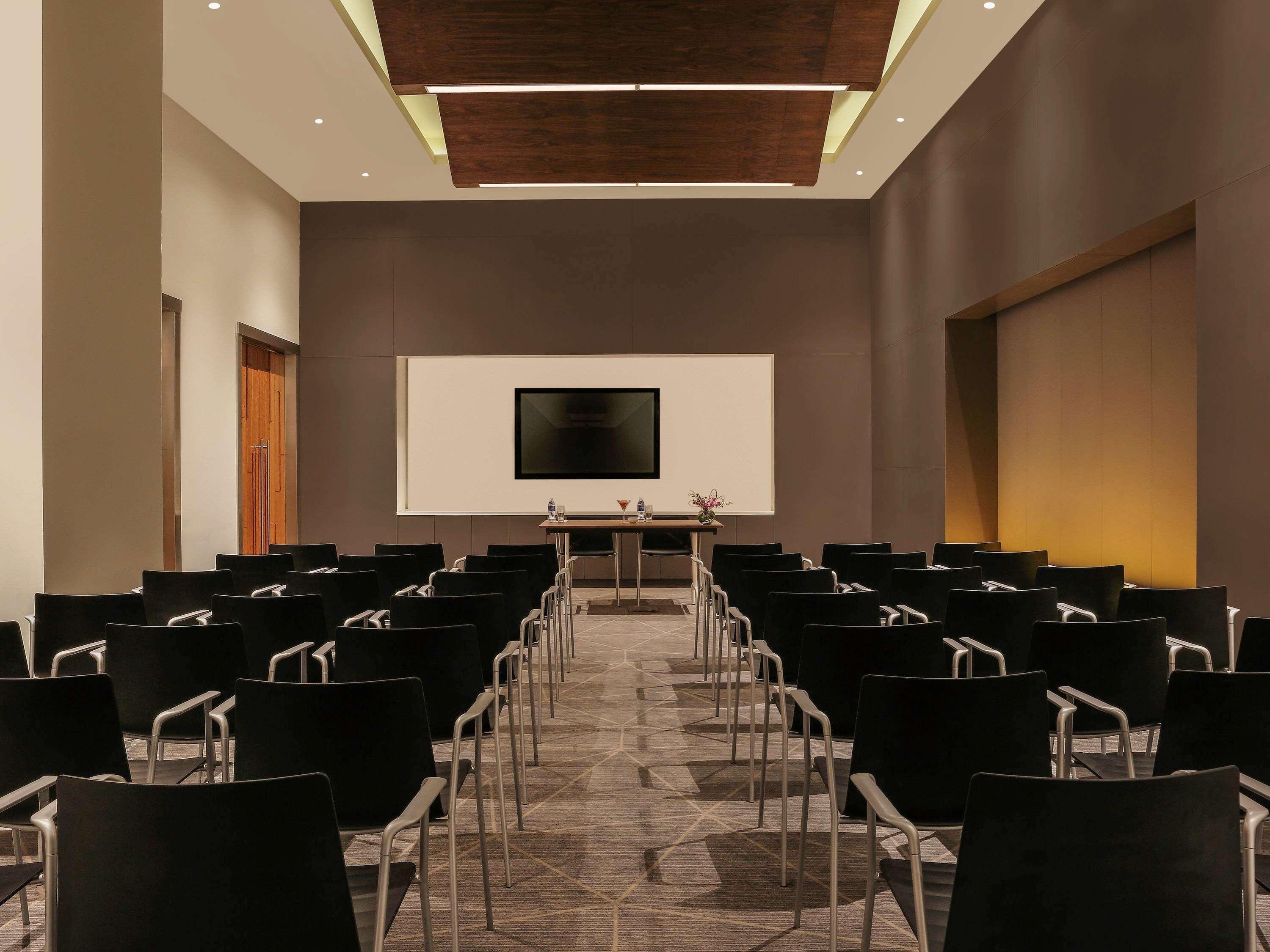 Ibis Kochi City Centre - An Accor Brand Exterior photo